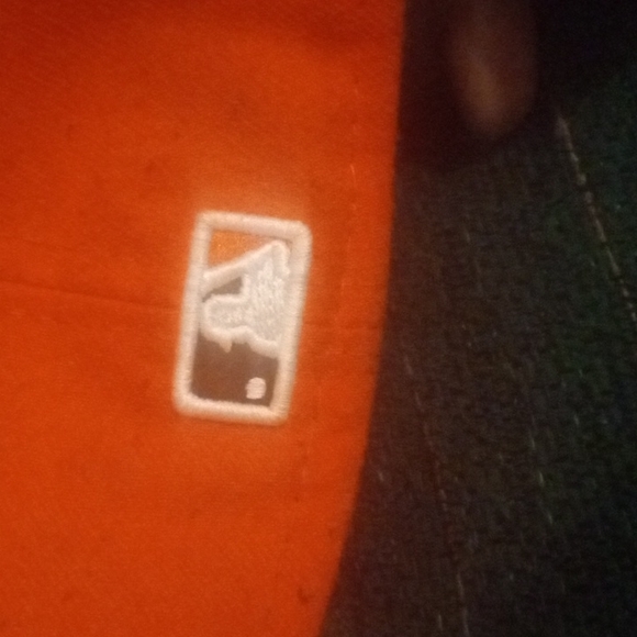 Hat - Picture 3 of 4